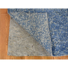 Load image into Gallery viewer, 9&#39;x12&#39; Pure Silk And Wool Dissipating Design Hand Knotted Oriental Rug FWR354042