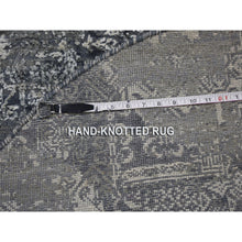 Load image into Gallery viewer, 4&#39;x4&#39; Round Gray Wool And Pure Silk Jewellery Design Hand Knotted Oriental Rug FWR354150