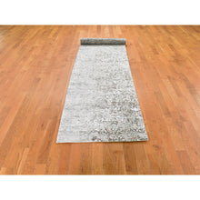 Load image into Gallery viewer, 2&#39;6&quot;x12&#39;1&quot; Gray Dense Weave Abstract Design Wool And Silk Hi-low Pile Hand Knotted Runner Oriental Rug FWR356094