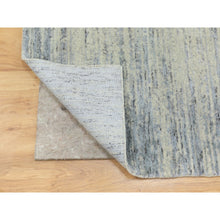 Load image into Gallery viewer, 6&#39;1&quot;x9&#39; Light Gray Jacquard Hand Loomed Modern Natural Wool And Plant Based Silk Oriental Rug FWR372336