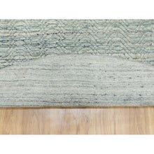 Load image into Gallery viewer, 10&#39;x10&#39; Seafoam Green Hand Loomed Variegated Textured Design Organic Wool Transitional Oriental Round Rug FWR372372