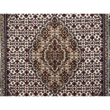Load image into Gallery viewer, 3&#39;8&quot;x6&#39; Wool Fish Medallion Design Tabriz Mahi Ivory Hand Knotted Oriental Rug FWR374934