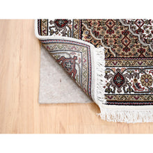 Load image into Gallery viewer, 4&#39;x6&#39; Ivory Tabriz Mahi Fish Medallion Design Wool Hand Knotted Oriental Rug FWR374940