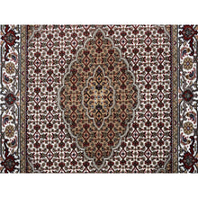 Load image into Gallery viewer, 4&#39;x6&#39; Ivory Tabriz Mahi Fish Medallion Design Wool Hand Knotted Oriental Rug FWR374940