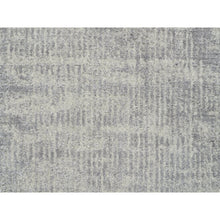 Load image into Gallery viewer, 2&#39;6&quot;x6&#39; Hand-loomed Gray Fine Jacquard Modern Wool And Silk Oriental Runner Rug FWR377094