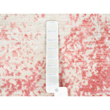 Load image into Gallery viewer, 6&#39;x6&#39; Hand Knotted Pink Broken Persian Medallion Design Wool And Pure Silk Oriental Round Rug FWR377250