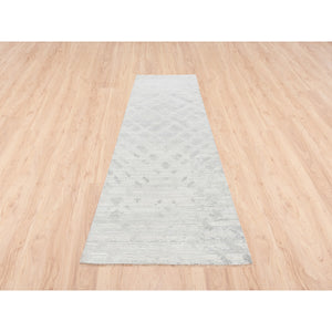 4'x12' Modern Hand Spun Undyed Natural Wool Cut And Loop Pile Hand Knotted Ivory With Gray Oriental Wide Runner Rug FWR377436