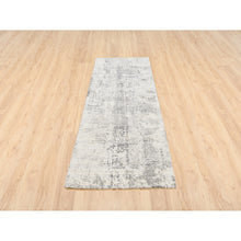 Load image into Gallery viewer, 2&#39;6&quot;x8&#39;1&quot; Hand Spun Undyed Natural Wool Modern Cut And Loop Pile Hand Knotted Beige Oriental Runner Rug FWR377478