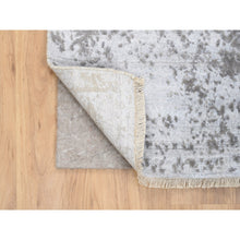 Load image into Gallery viewer, 4&#39;2&quot;x6&#39; Broken Persian Design Wool And Pure Silk Hand Knotted Ivory Oriental Rug FWR379098