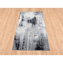 Load image into Gallery viewer, 3&#39;1&quot;x5&#39; Ivory Abstract Design Wool And Silk Hand Knotted Oriental Rug FWR379134