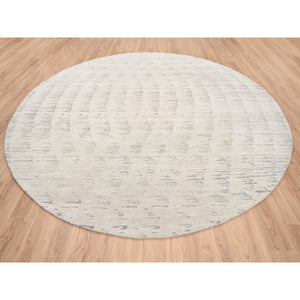 11'9"x11'9" Tone On Tone Repetitive Curvilinear Design Hand Knotted Undyed Natural Wool Ivory Oriental Round Rug FWR380274