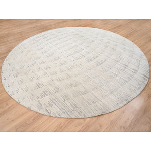 11'9"x11'9" Tone On Tone Repetitive Curvilinear Design Hand Knotted Undyed Natural Wool Ivory Oriental Round Rug FWR380274