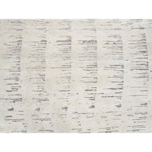 Load image into Gallery viewer, 11&#39;9&quot;x11&#39;9&quot; Tone On Tone Repetitive Curvilinear Design Hand Knotted Undyed Natural Wool Ivory Oriental Round Rug FWR380274