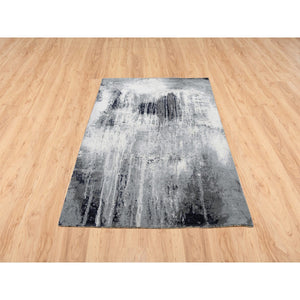 4'1"x6' Gray With Touches Of Ivory Abstract Design Wool And Silk Hand Knotted Oriental Rug FWR380772