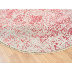 8'9"x8'9" Ivory With Touches Of Pink Wool And Pure Silk Hand Knotted Broken Persian Design Oriental Round Rug FWR380814