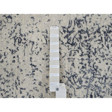 Load image into Gallery viewer, 10&#39;x10&#39; Gray Fine Jacquard With Erased Design Wool And Plant Based Silk Hand Loomed Oriental Round Rug FWR381024