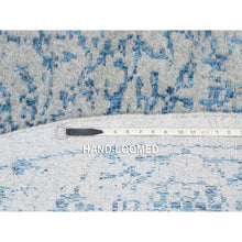 Load image into Gallery viewer, 12&#39;x12&#39; Hand Loomed Gray Fine Jacquard With Sickle Leaf Design Wool And Plant Based Silk Oriental Round Rug FWR381036