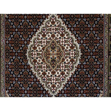 Load image into Gallery viewer, 4&#39;x6&#39;3&quot; Rich Black Tabriz Mahi with Fish Medallion Design Wool 175 KPSI Hand Knotted Oriental Rug FWR381246