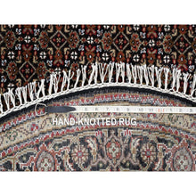 Load image into Gallery viewer, 5&#39;x5&#39; 175 Kpsi Hand Knotted Rich Black Tabriz Mahi With Fish Medallion Design Wool Oriental Round Rug FWR381258