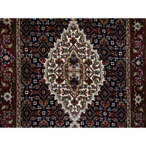 2'5"x16'10" Rich Black Tabriz Mahi with Fish Medallion Design, 175 KPSI, Hand Knotted, Wool Oriental XL Runner Rug FWR383034