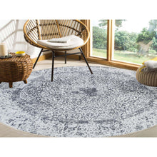 Load image into Gallery viewer, 9&#39;9&quot;x9&#39;9&quot; Silver Gray, Erased Persian Design, Wool And Pure Silk Hand Knotted, Round Oriental Rug FWR384354