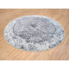 Load image into Gallery viewer, 9&#39;9&quot;x9&#39;9&quot; Silver Gray, Erased Persian Design, Wool And Pure Silk Hand Knotted, Round Oriental Rug FWR384354