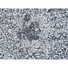 Load image into Gallery viewer, 9&#39;9&quot;x9&#39;9&quot; Silver Gray, Erased Persian Design, Wool And Pure Silk Hand Knotted, Round Oriental Rug FWR384354