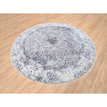 Load image into Gallery viewer, 7&#39;10&quot;x7&#39;10&quot; Silver Gray, Erased Persian Design, Wool And Pure Silk Hand Knotted, Round Oriental Rug FWR384516