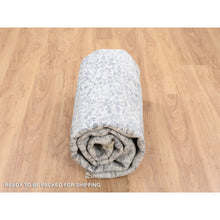 Load image into Gallery viewer, 7&#39;10&quot;x7&#39;10&quot; Silver Gray, Erased Persian Design, Wool And Pure Silk Hand Knotted, Round Oriental Rug FWR384516