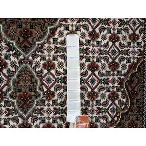 4'x6'1" Ivory Hand Knotted Tabriz Mahi with Fish Medallion Design Natural Wool ad Silk 175 KPSI Oriental Rug FWR384732