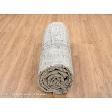 Load image into Gallery viewer, 13&#39;9&quot;x13&#39;9&quot; Light Gray Hand Knotted Modern Hand Spun Undyed Natural Wool Round Oriental Rug FWR385392