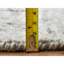 Load image into Gallery viewer, 13&#39;9&quot;x13&#39;9&quot; Light Gray Hand Knotted Modern Hand Spun Undyed Natural Wool Round Oriental Rug FWR385392