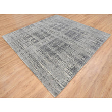Load image into Gallery viewer, 8&#39;2&quot;x8&#39;2&quot; Light Gray Hand Knotted Modern Criss Cross Erased Design Hand Spun Undyed Natural Wool Square Oriental Rug FWR385398