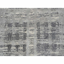 Load image into Gallery viewer, 8&#39;2&quot;x8&#39;2&quot; Light Gray Hand Knotted Modern Criss Cross Erased Design Hand Spun Undyed Natural Wool Square Oriental Rug FWR385398