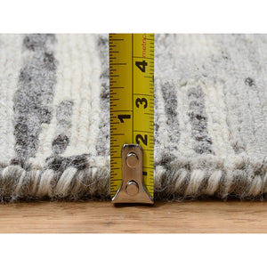 8'2"x8'2" Light Gray Hand Knotted Modern Criss Cross Erased Design Hand Spun Undyed Natural Wool Square Oriental Rug FWR385398