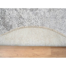 Load image into Gallery viewer, 6&#39;7&quot;x6&#39;7&quot; Gray, Hand Knotted Broken Persian Design, Wool And Pure Silk, Round Oriental Rug FWR385932