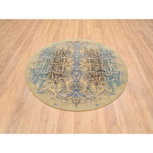 Load image into Gallery viewer, 6&#39;x6&#39; Gold Brown, Transitional Sarouk Silk With Textured Wool Hand Knotted, Round Oriental Rug FWR386520