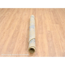 Load image into Gallery viewer, 6&#39;x6&#39; Gold Brown, Transitional Sarouk Silk With Textured Wool Hand Knotted, Round Oriental Rug FWR386520