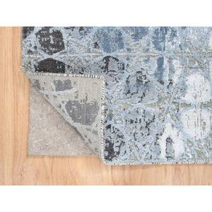 2'8"x5'10" Gray And Blue, Wool And Silk Hand Knotted, The Honeycomb Award Winning Design, Oriental Rug FWR387372