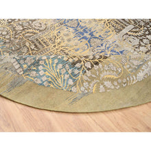Load image into Gallery viewer, 10&#39;x10&#39; Gold Brown, Hand Knotted Transitional Sarouk Silk With Textured Wool, Round Oriental Rug FWR387966