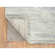 Load image into Gallery viewer, 5&#39;1&quot;x7&#39;3&quot; Light Gray, Modern Design, Hand Spun Undyed Natural Wool, Hand Knotted, Oriental Rug FWR388194