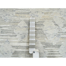Load image into Gallery viewer, 5&#39;1&quot;x7&#39;3&quot; Light Gray, Modern Design, Hand Spun Undyed Natural Wool, Hand Knotted, Oriental Rug FWR388194