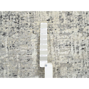 7'10"x7'10" Light Gray, Hand Spun Undyed Natural Wool, Hand Knotted, Modern Design, Round Oriental Rug FWR388200