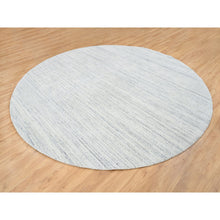Load image into Gallery viewer, 10&#39;x10&#39; Ivory, Hand Loomed Plain Modern Striae Design, Soft Pile Organic Wool, Round Oriental Rug FWR388770