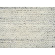 Load image into Gallery viewer, 2&#39;6&quot;x6&#39; Beige, Hand Loomed Variegated Textured Modern Design, Organic Wool, Runner Oriental Rug FWR389040