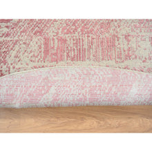 Load image into Gallery viewer, 10&#39;x10&#39; Rose Pink, Wool And Art Silk Jacquard Hand Loomed, All Over Design, Round Oriental Rug FWR389052
