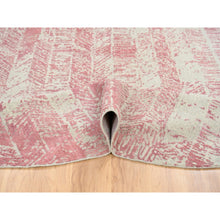 Load image into Gallery viewer, 10&#39;x10&#39; Rose Pink, Wool And Art Silk Jacquard Hand Loomed, All Over Design, Round Oriental Rug FWR389052