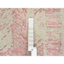 Load image into Gallery viewer, 10&#39;x10&#39; Rose Pink, Wool And Art Silk Jacquard Hand Loomed, All Over Design, Round Oriental Rug FWR389052