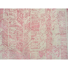 Load image into Gallery viewer, 10&#39;x10&#39; Rose Pink, Wool And Art Silk Jacquard Hand Loomed, All Over Design, Round Oriental Rug FWR389052