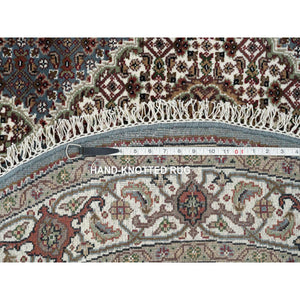 5'x5' Light Gray, Extra Soft Wool, Hand Knotted, 175 Kpsi Tabriz Mahi With Fish Medallion Design, Round Oriental Rug FWR390726